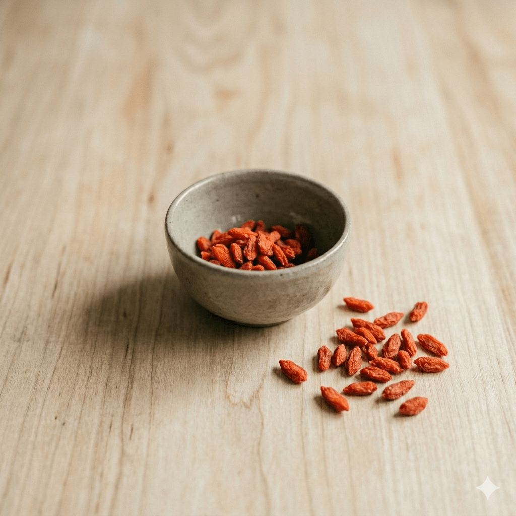 En MTC, les yeux sont l'ouverture du Foie. Ce que la fatigue visuelle révèle sur l'état du Sang du Foie — et un geste simple pour y remédier